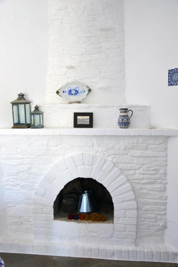 The Charming Beach House, Ideal For 4 To 5 People Ioulis Exterior photo
